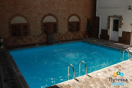 Открытый бассейн