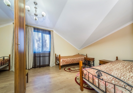 Стандарт 2-местный в гостевом доме на 3 номера на 2 этаже, фото 1