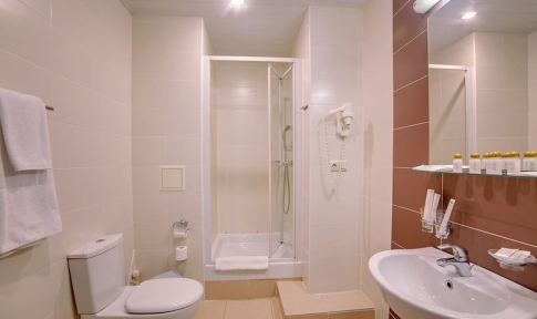 Полулюкс 2-мест.2-ком.главный корпус Прибрежный, фото 7