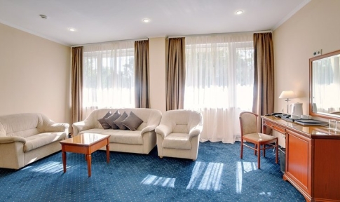 Люкс 2-мест.2-комн.к.главный Прибрежный, фото 2