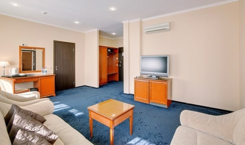 Люкс 2-мест.2-комн.к.главный Прибрежный, фото 4