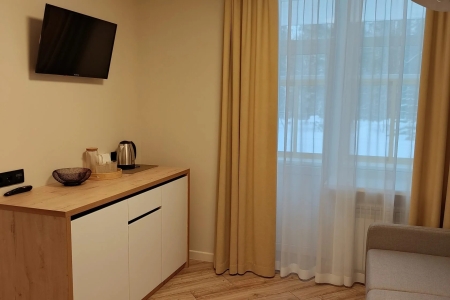 Люкс 1-местный 2-комнатный с широкой кроватью, фото 4