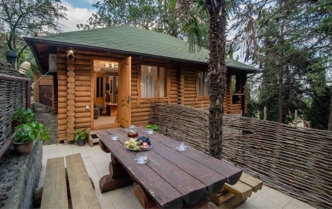 Коттедж сруб 4-местный с двумя спальнями и двориком, фото 5