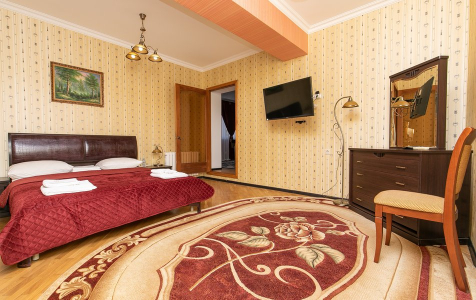 Люкс 3-комнатный с кухней и бильярдом, фото 2