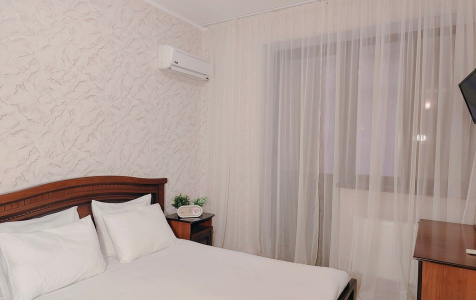 Комфорт 2х местный комфорт с видом на столовую и территорию отеля, фото 3