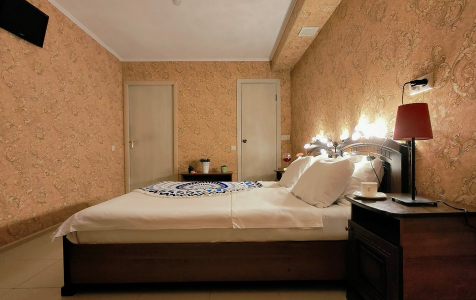 Стандарт 3х местный стандарт вид на столовую и территорию отеля (цокольный этаж), фото 2