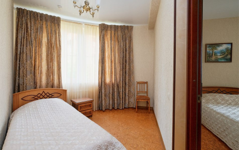 Люкс 3 местный 2х-комнатный  с балконом, фото 4