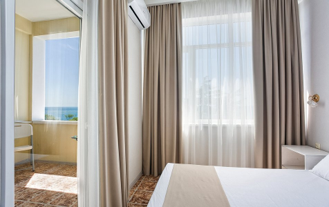 Номер 2-комнатный с кухонным уголком и балконом, вид на море, фото 2