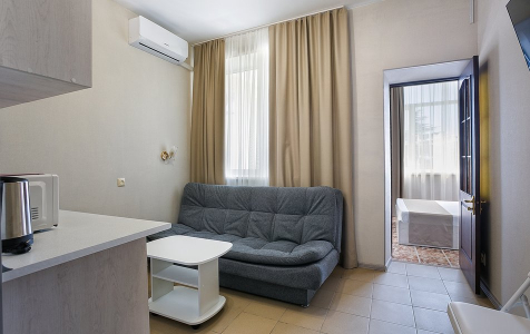 Номер 2-комнатный с кухонным уголком и балконом, вид на море, фото 3