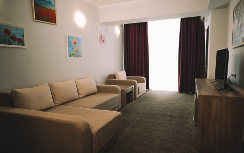 Семейный 4-местный 2-комнатный с боковым видом на море, фото 2