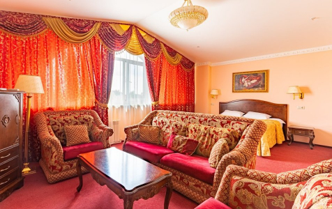 Люкс 2-местный Студия с кондиционером, вид  на город, фото 2