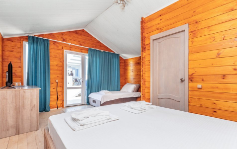 Шале 2-мес 1-ком вид на бассейн, фото 3