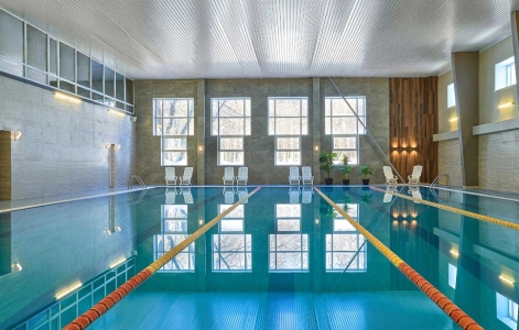 Крытый бассейн