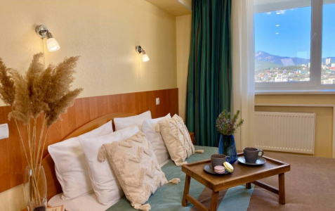 Полулюкс 4-местный 2-комнатный с балконом корпус 1, фото 1