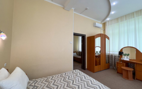 Семейный Люкс 5-местный 2-комнатный без балкона корпус 3 (Вилла), фото 2