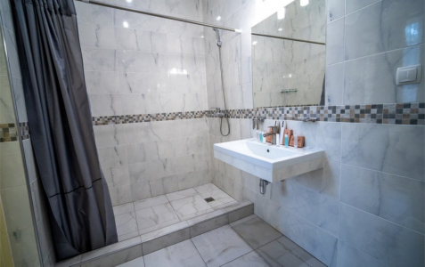 Полулюкс 4-местный 2-комнатный без балкона корпус 3 (Вилла), фото 5