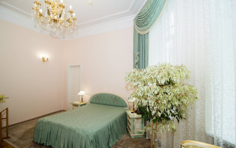 Люкс 2-местный 2-комнатный №103, 203 корпус 4, фото 1