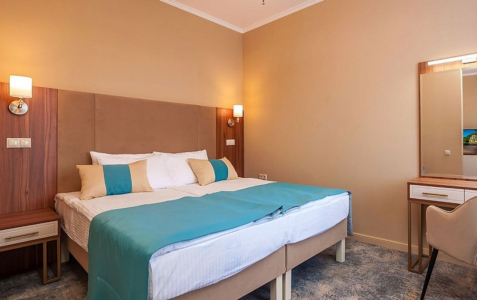 Люкс 2-местный 2-комнатный (вид на двор), фото 1