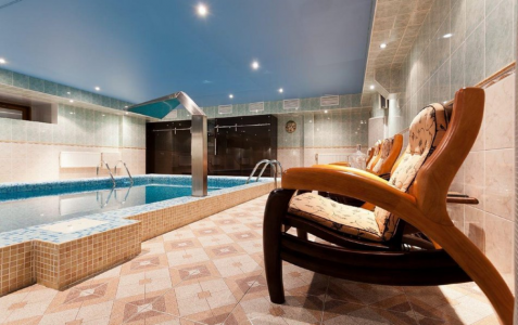 Крытый бассейн