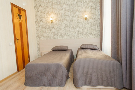 Номер Комфорт  с двумя односпальными кроватями, фото 1