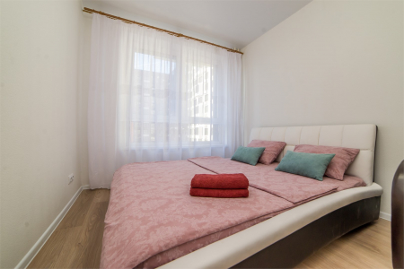 77 Космонавтов 11а, фото 1