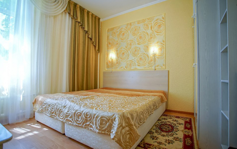 Люкс 2-местный, 2-комнатный, фото 1