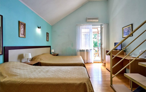 Номер 3-местный с балконом, фото 1