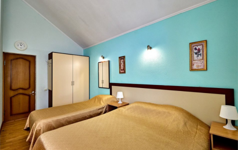 Номер 3-местный с балконом, фото 3