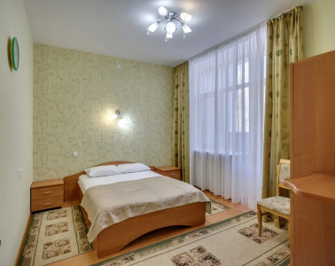 Улучшенной комфортности 1-местный (с широкой кроватью), фото 1