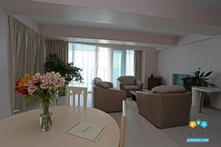 Сюит 4-местный 3-комнатный, фото 2