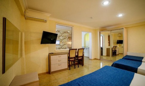 Семейная студия 4-местный с кухней, фото 2