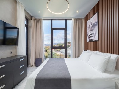 Апартаменты Люкс (2 спальни) 6-местный 3-комнатный. Этажи 14,15,16. гостиная объедененная с кухней, обрудованной обеденной зоной и 2мя спальнями, фото 3