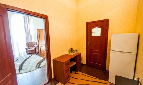 Джуниор сюит 4-местный 2-комнатный с террасой корпус 1, фото 3