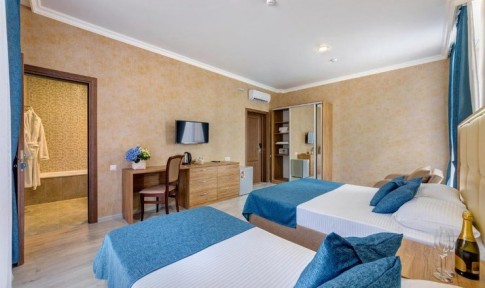 Комфорт 3-местный вид на город, фото 5