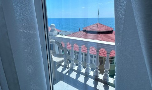 Стандарт 2-местный с балконом (вид на морскую сторону), фото 