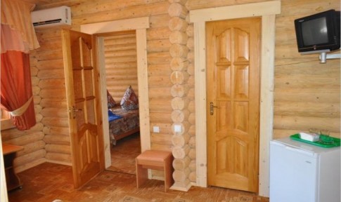 Стандартный 2-комнатный 2-местный деревянный коттедж, фото 